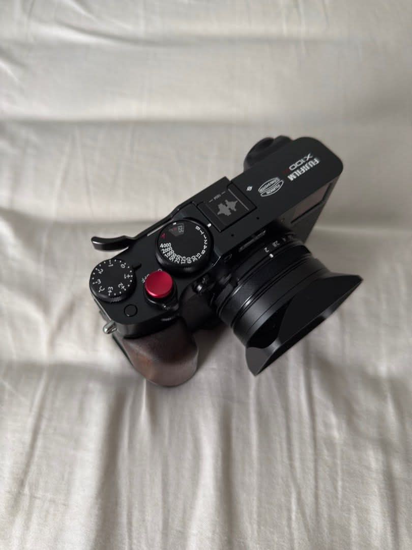Fujifilm X100VI Black with Small Rig Accessories