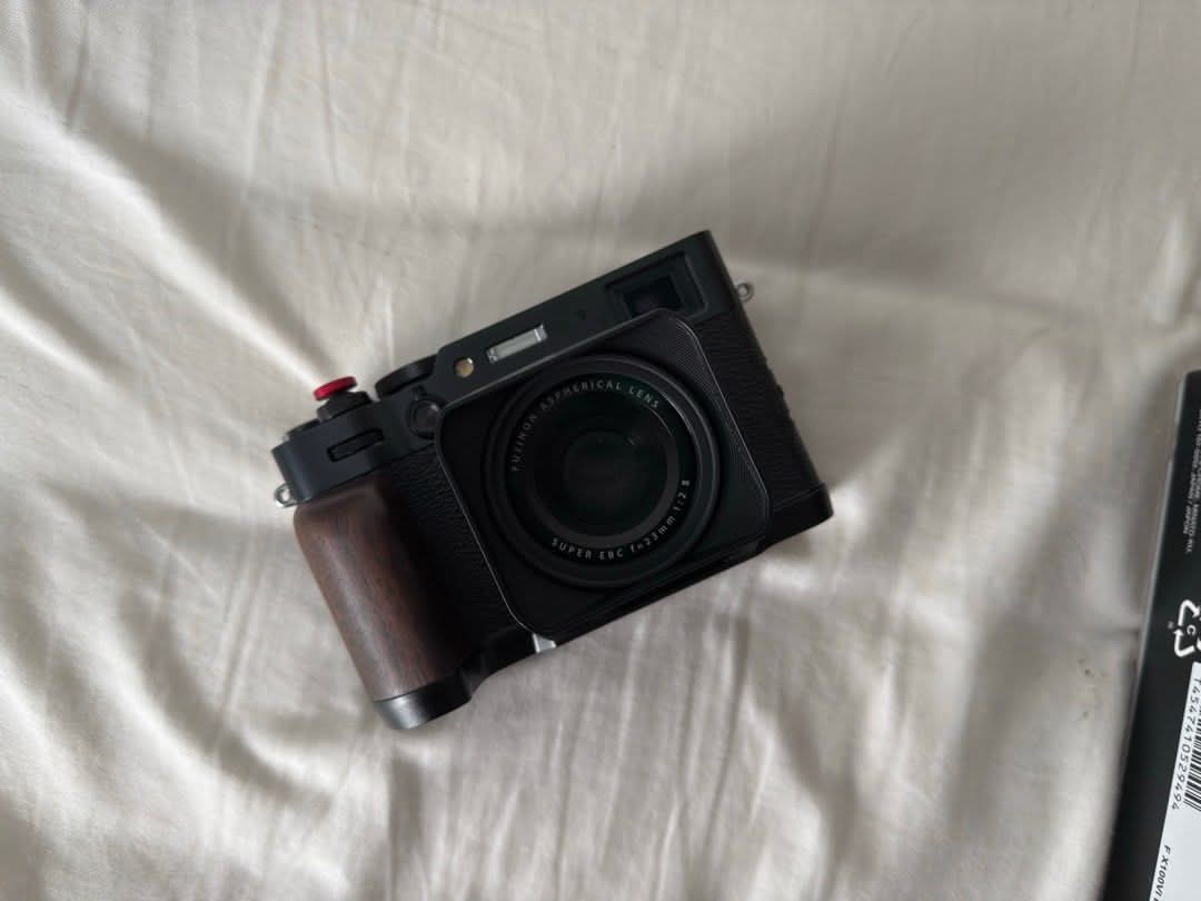 Fujifilm X100VI Black with Small Rig Accessories