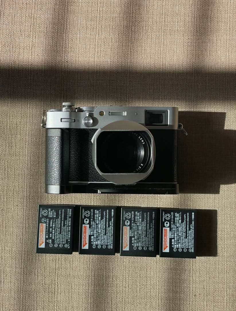 Fujifilm X100vi Silver