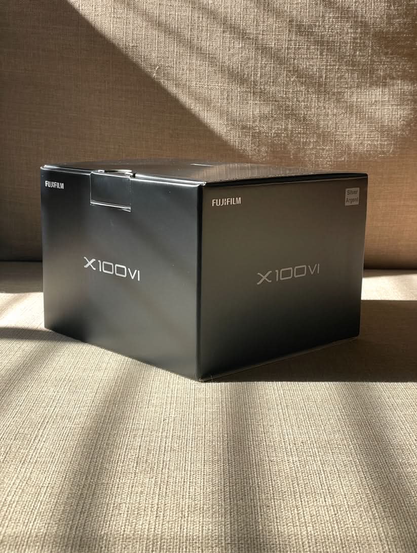 Fujifilm X100vi Silver